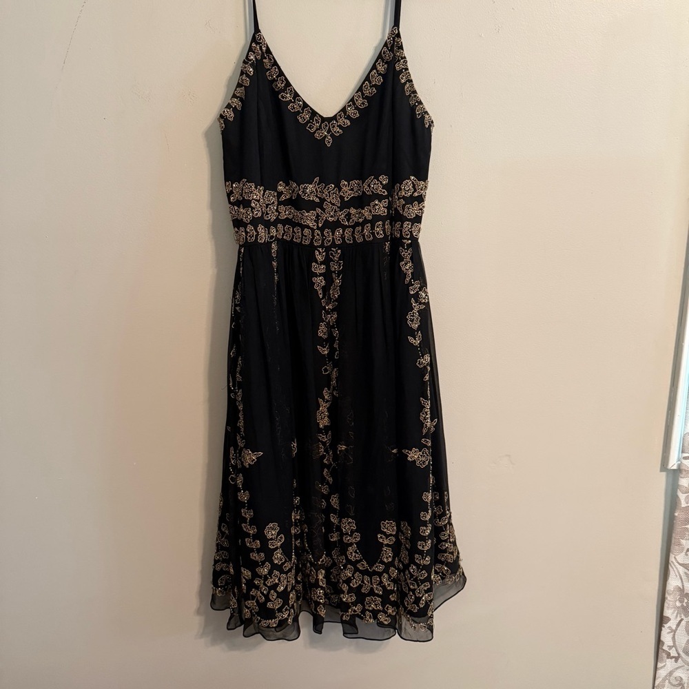 Adrianna Papell Black And Gold Embroidered Beaded Formal Evening Dress size 14